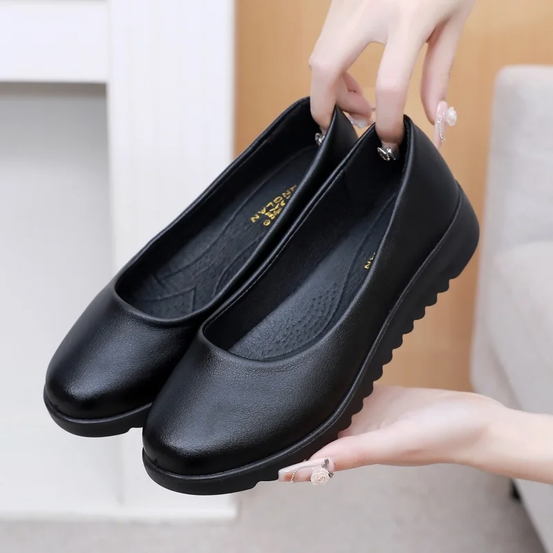2026 new black leather work shoes for women shallow mary janes flats designer waterproof kitchen restaurant loafers mom's flats
2026 new black leather work shoes for women shallow mary janes flats designer waterproof kitchen restaurant loafers mom's flats
