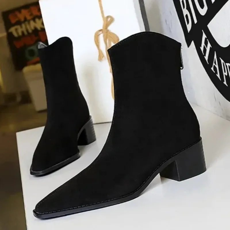 Women's Shoes 2026 New Autumn/Winter Ankle Boots Designer Round Toe Chunky Heel Boots Women Brand Western Boots Zapatos De Mujer
Women's Shoes 2026 New Autumn/Winter Ankle Boots Designer Round Toe Chunky Heel Boots Women Brand Western Boots Zapatos De Mujer