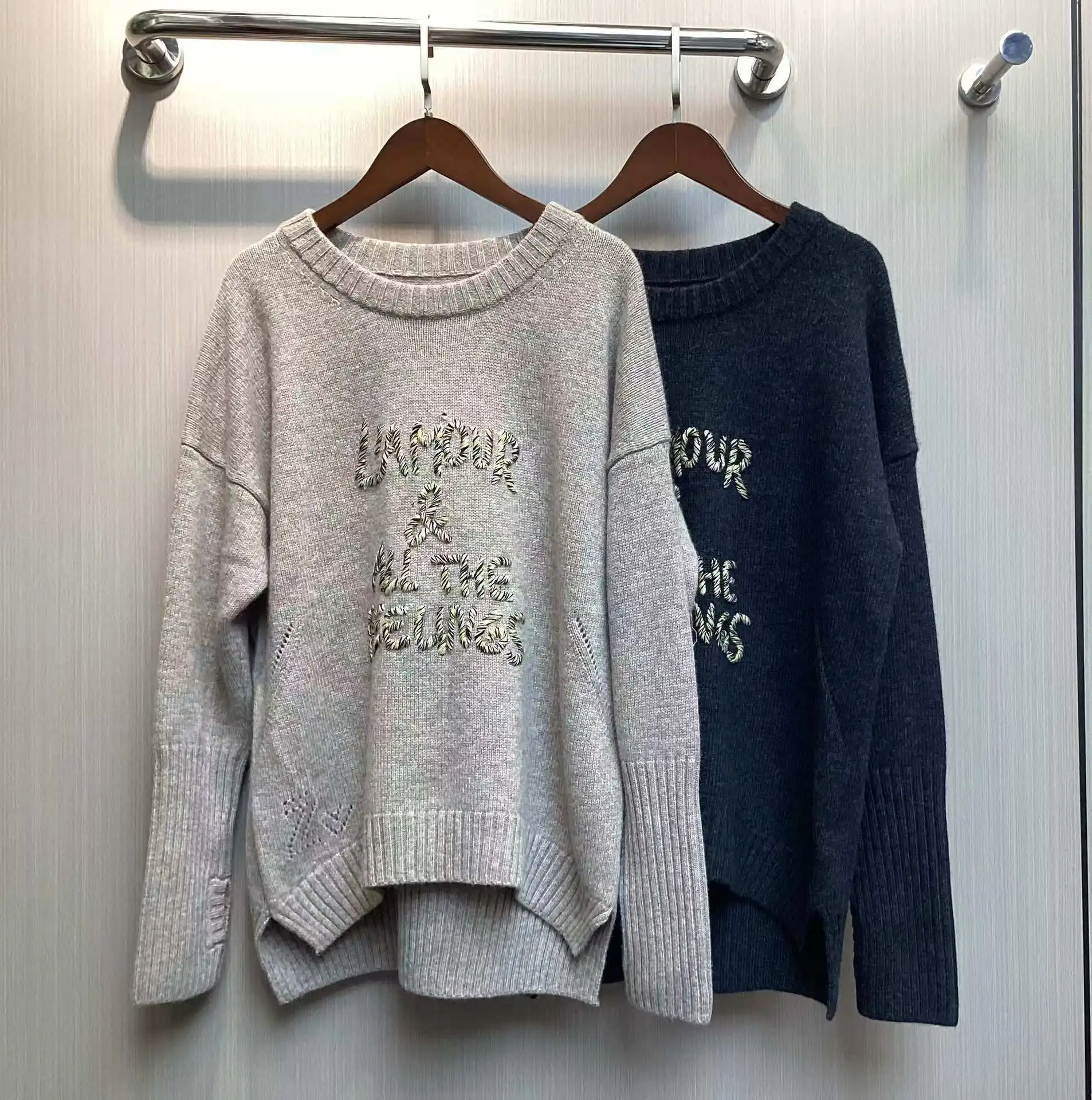 2024 new round neck pullover embroidered temperament commuting long sleeved sweater
2024 new round neck pullover embroidered temperament commuting long sleeved sweater