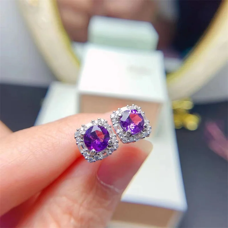 925 Silver Natural Amethyst Stud Earrings Simple Stud Earrings for Women Christmas Gift Gemstone Fine Jewelry with Certificate
925 Silver Natural Amethyst Stud Earrings Simple Stud Earrings for Women Christmas Gift Gemstone Fine Jewelry with Certificate