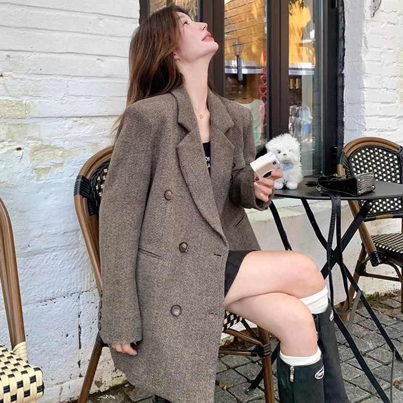 UNXX 2025 Autumn/Winter New Petite Coffee Color Wool Double-Sided Cashmere Coat for Women Korean Style Woolen Suit High Quality
UNXX 2025 Autumn/Winter New Petite Coffee Color Wool Double-Sided Cashmere Coat for Women Korean Style Woolen Suit High Quality