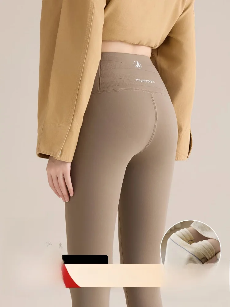 Брюки для йоги Thiened Fce с высокой талией. Женские колготки из коровьей кожи. Осень-зима. Утягивающие леггинсы с высокой талией. Подтягивающая ягодицы.
Брюки для йоги Thiened Fce с высокой талией. Женские колготки из коровьей кожи. Осень-зима. Утягивающие леггинсы с высокой талией. Подтягивающая ягодицы.