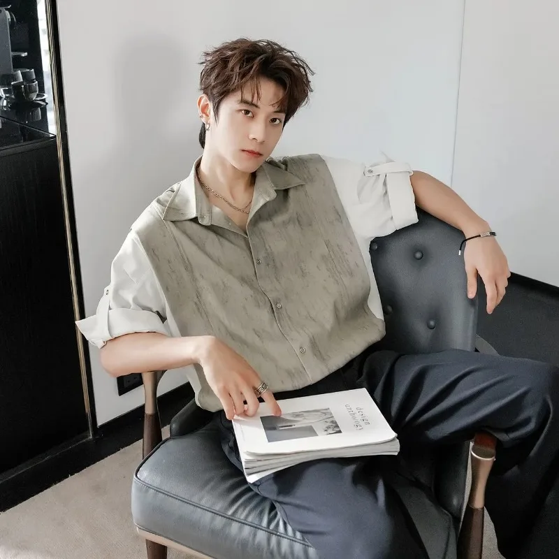 Men's Two Tone Spliced Short Sleeve Shirt Oversized Casual Button Down Top
Men's Two Tone Spliced Short Sleeve Shirt Oversized Casual Button Down Top