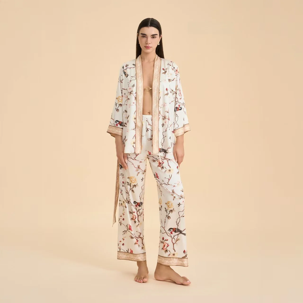 New Long Sleeve Satin Print Open Cardigan Pant Set Home Clothes V Neck Loose Fit Home Leisure Suit Top And Pants Set
New Long Sleeve Satin Print Open Cardigan Pant Set Home Clothes V Neck Loose Fit Home Leisure Suit Top And Pants Set