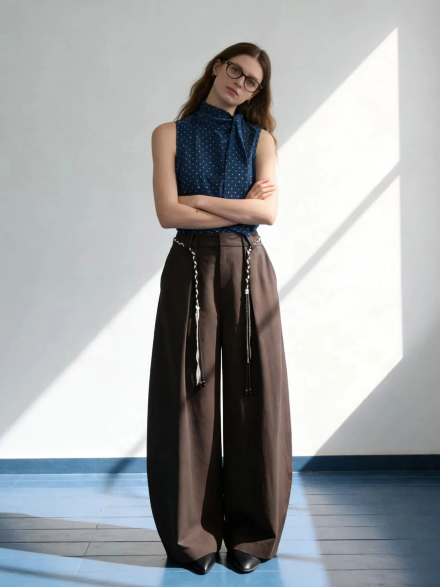 HUAAPPUW Retro Waist Belt Pleated Casual Pants Spring 2026 New Loose Arc Blade Women's Pants Straight Leg l Waist
HUAAPPUW Retro Waist Belt Pleated Casual Pants Spring 2026 New Loose Arc Blade Women's Pants Straight Leg l Waist