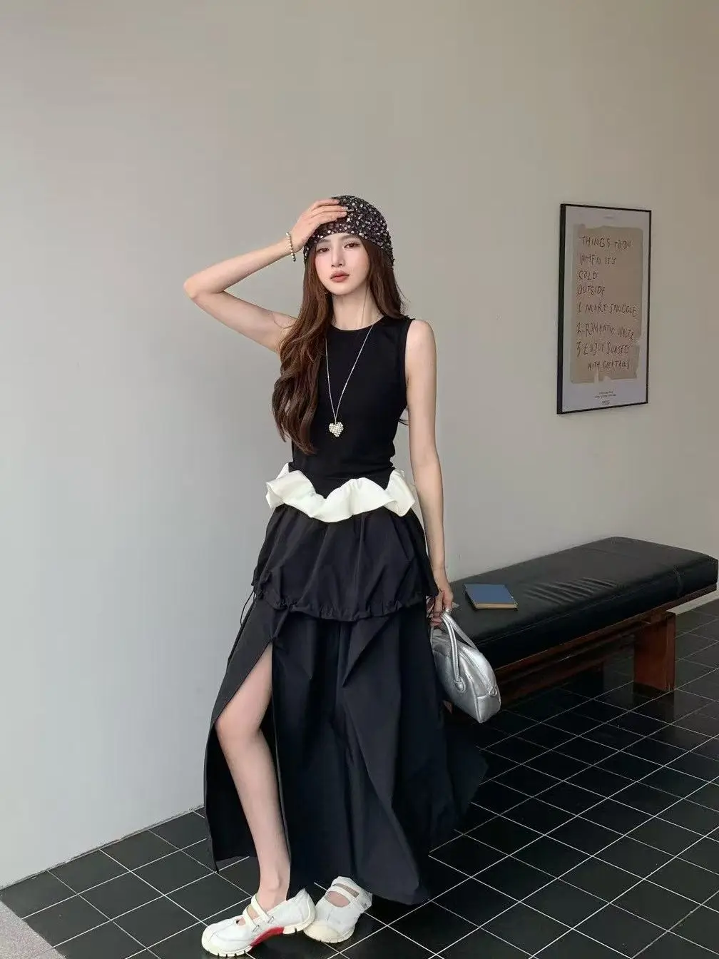 Dark Style Bloom Waist Skirt Asymmetrical High Waist Polyester Fiber Elastic Loose Fit Spring Summer New Arrival
Dark Style Bloom Waist Skirt Asymmetrical High Waist Polyester Fiber Elastic Loose Fit Spring Summer New Arrival