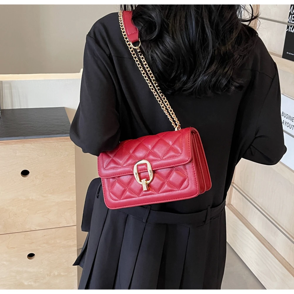 Personalized Lock Buckle Solid Chain Bag Women Summer New Fashion Casual Shoulder Bag Versatile Crossbody PU Small Square Bags
Personalized Lock Buckle Solid Chain Bag Women Summer New Fashion Casual Shoulder Bag Versatile Crossbody PU Small Square Bags