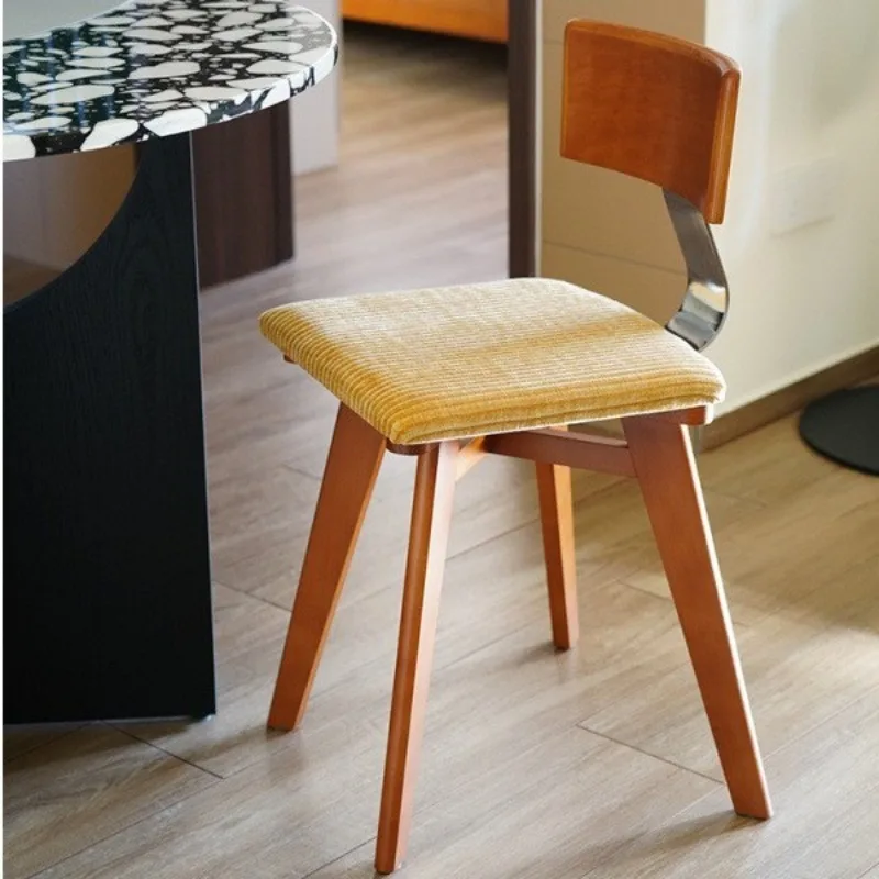 Французский винтажный обеденный стул из массива дерева с вельветовой обивкой, стул для домашнего офиса, офисный стул со спинкой, легкий роскошный пуф для спальни
Французский винтажный обеденный стул из массива дерева с вельветовой обивкой, стул для домашнего офиса, офисный стул со спинкой, легкий роскошный пуф для спальни