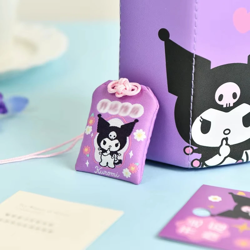 Kawaii Kuromi мультяшный брелок, разноцветный, несколько стилей, портативные милые изысканные аксессуары, стиль вышивки, рождественский подарок
Kawaii Kuromi мультяшный брелок, разноцветный, несколько стилей, портативные милые изысканные аксессуары, стиль вышивки, рождественский подарок