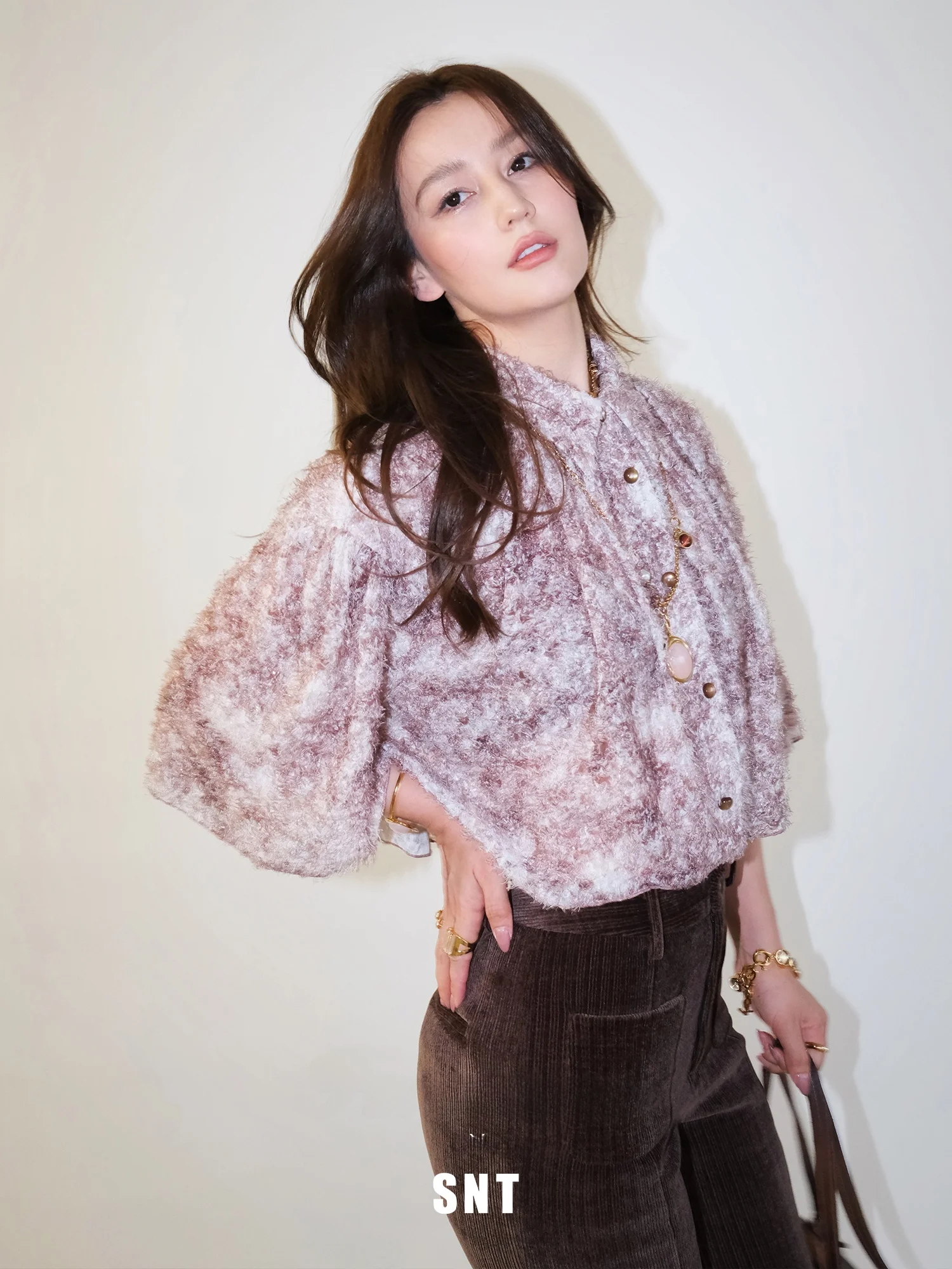 Faionable Spunky ort Coat irt Soft Velvet Fabric Print Ele Loose Fit Women's irt Five Sve Length Spring Se...
Faionable Spunky ort Coat irt Soft Velvet Fabric Print Ele Loose Fit Women's irt Five Sve Length Spring Se...