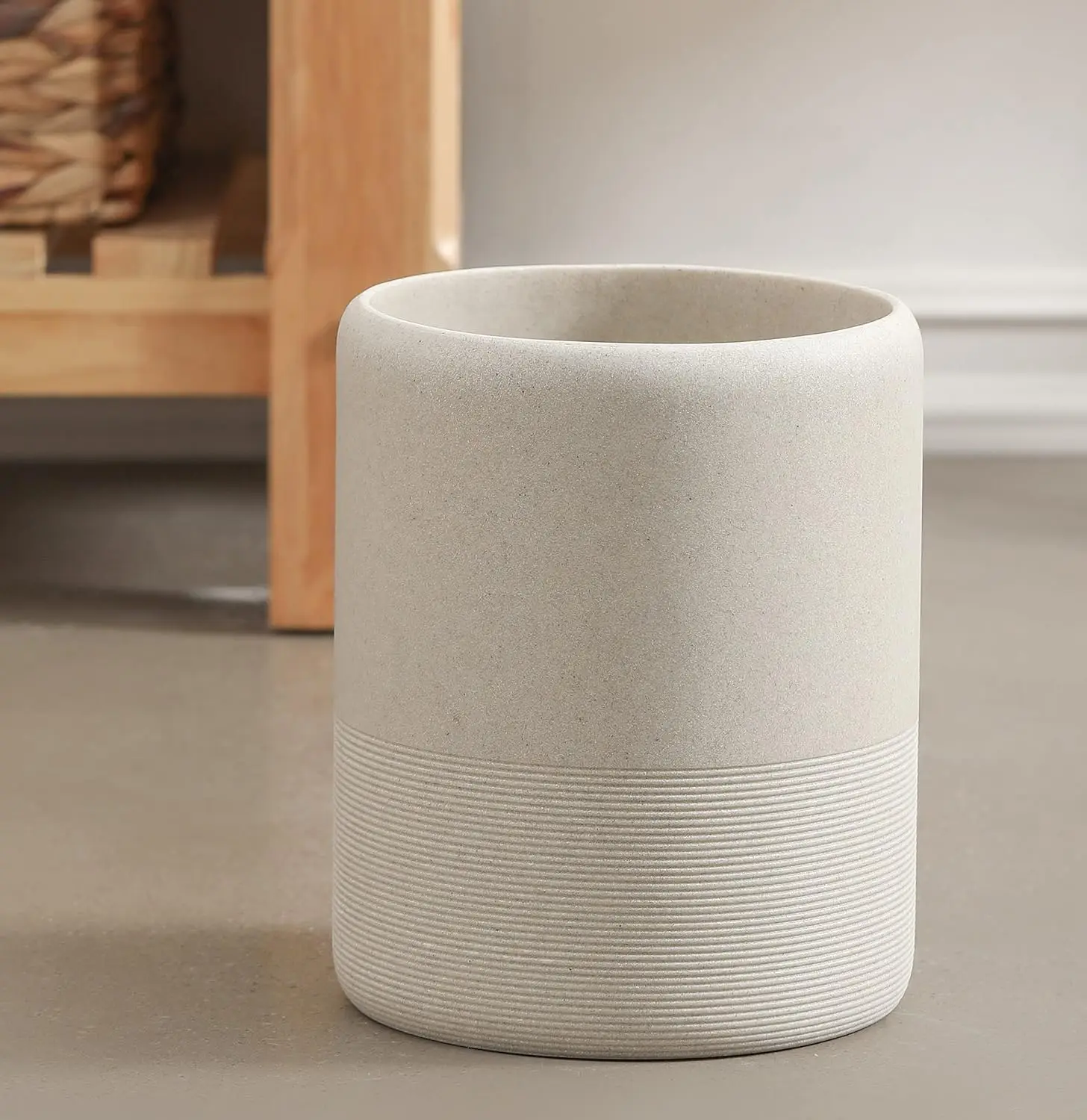 Premium Polyresin Wastebasket for Bathrooms, Kitchens, and Home Offices - Durable Garbage Bin
Premium Polyresin Wastebasket for Bathrooms, Kitchens, and Home Offices - Durable Garbage Bin