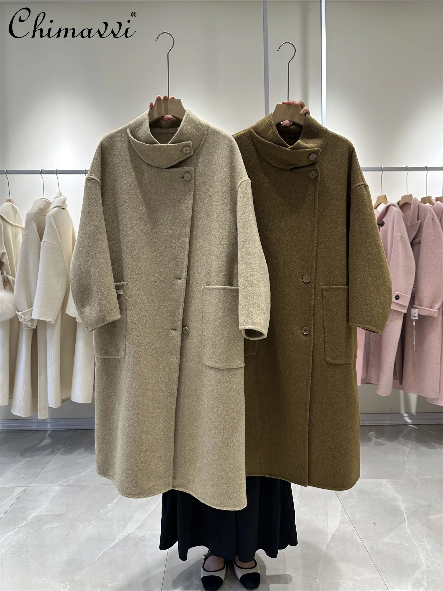 Jackets 2024 Autumn Winter New High-End Reversible Cashmere Coat Women's Mid-Length Loose Lapel Elegant Long Sleeve Woolen Coats
Jackets 2024 Autumn Winter New High-End Reversible Cashmere Coat Women's Mid-Length Loose Lapel Elegant Long Sleeve Woolen Coats