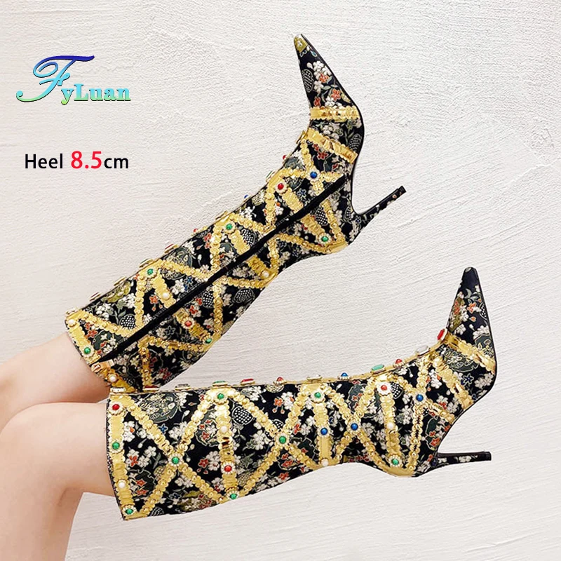 Супер роскошные женские высокие сапоги на шпильке 8,5 см, разноцветная модельная обувь для выступлений на сцене, осенние остроконечные длинные ботинки со стразами 
Супер роскошные женские высокие сапоги на шпильке 8,5 см, разноцветная модельная обувь для выступлений на сцене, осенние остроконечные длинные ботинки со стразами