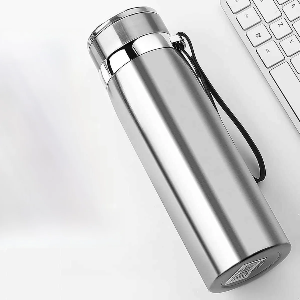 High-End Stainless Steel Thermal Cup Men's Large Capacity Water Cup Outdoor Car Tea Cup Women's Insulated Mug Water Bottle
High-End Stainless Steel Thermal Cup Men's Large Capacity Water Cup Outdoor Car Tea Cup Women's Insulated Mug Water Bottle