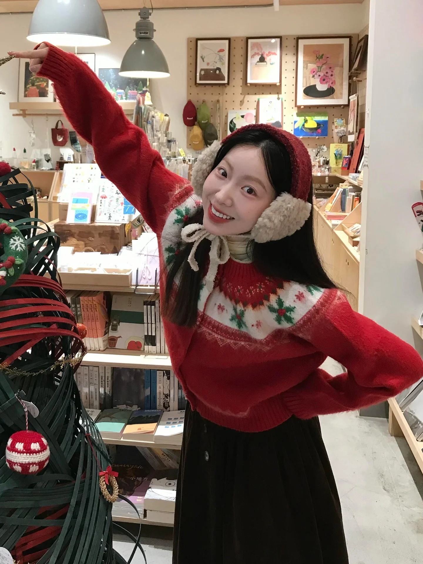 Новогодний красный вязаный свитер Fair Isle, пальто, женский свободный крой, зимний теплый вязаный кардиган, повседневный сладкий длинный свек, топ
Новогодний красный вязаный свитер Fair Isle, пальто, женский свободный крой, зимний теплый вязаный кардиган, повседневный сладкий длинный свек, топ