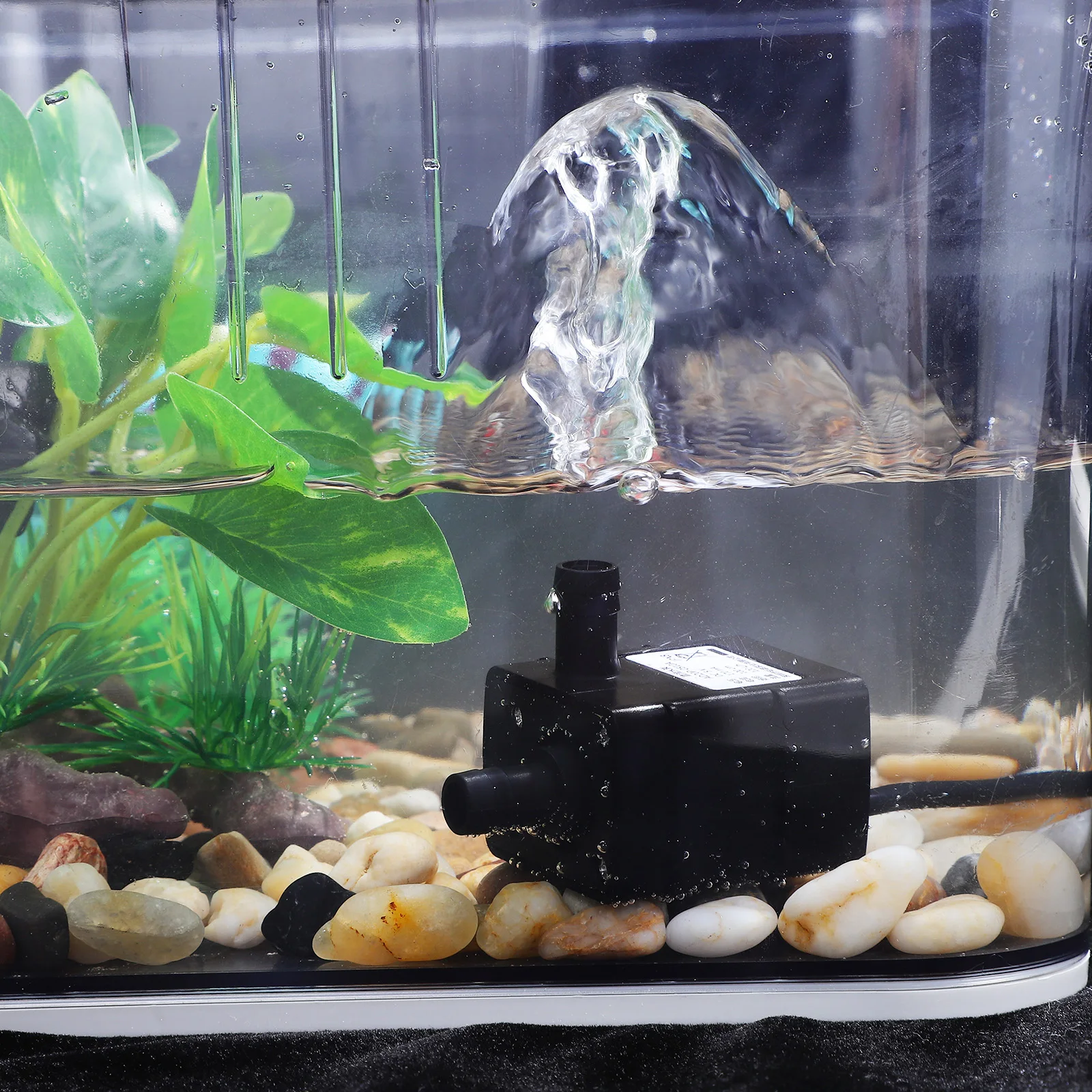 Small Submersible Water Pump USB Mini Fountain Pump for Aquarium Fish Tank Pet Cat Water Dispenser Table Garden Use
Small Submersible Water Pump USB Mini Fountain Pump for Aquarium Fish Tank Pet Cat Water Dispenser Table Garden Use