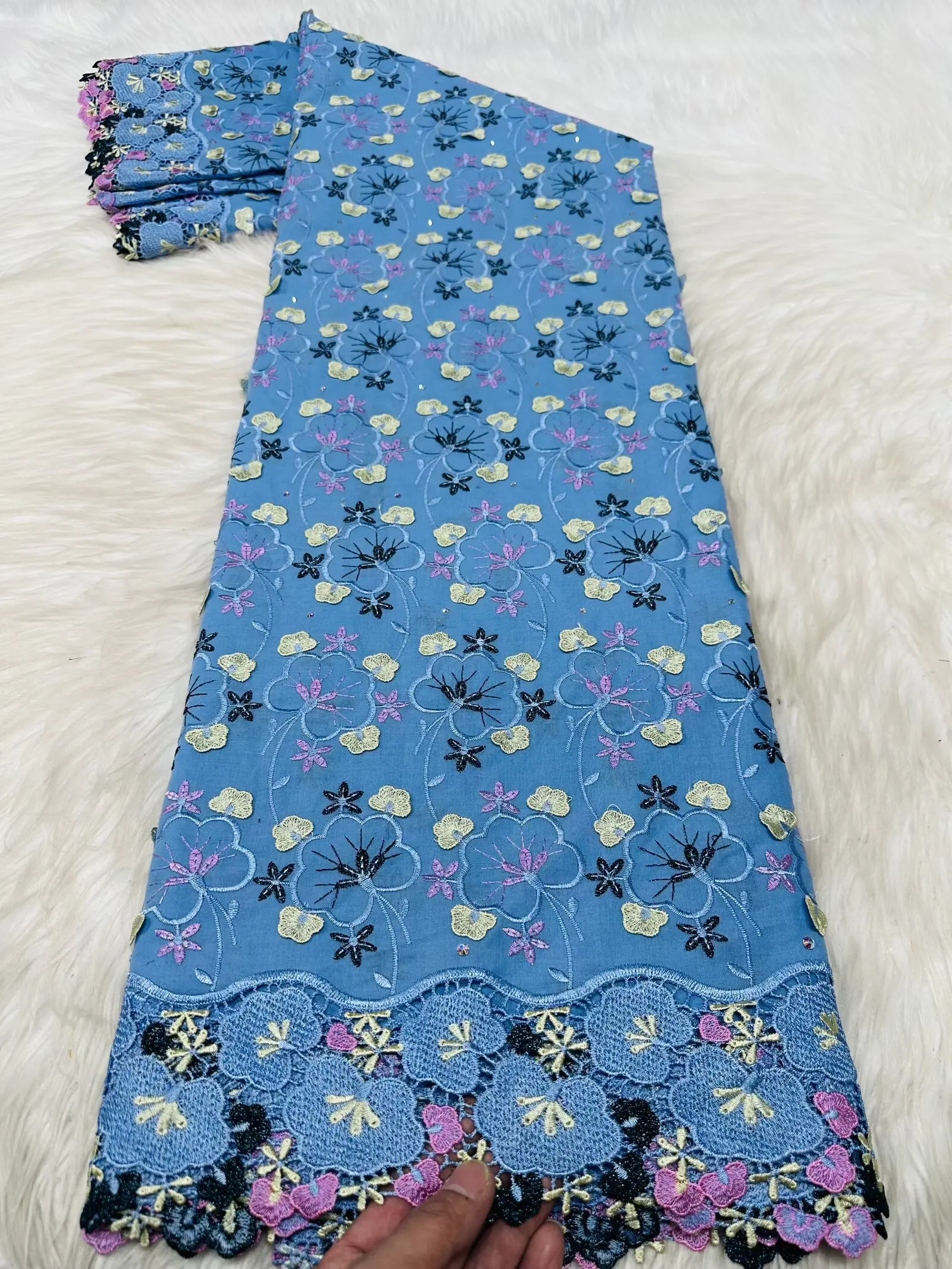 3D Embroidery High Quality African Swiss Voile Lace Fabric Nigerian Cotton with Stones for Women's Wedding Dresses 5 Yards YC1-2
3D Embroidery High Quality African Swiss Voile Lace Fabric Nigerian Cotton with Stones for Women's Wedding Dresses 5 Yards YC1-2