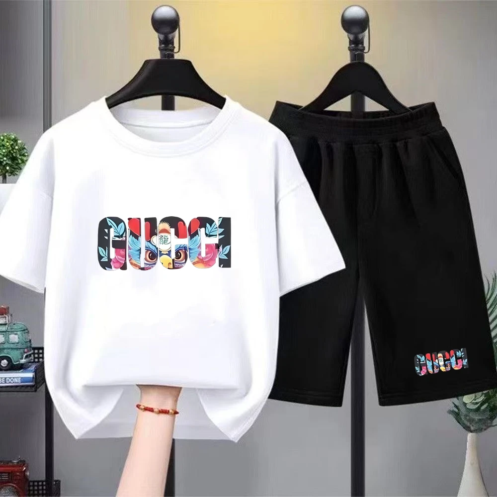 Summer Kids Brand letter print Round Neck T-shirt+Shorts set Clothing Boy Girl 3-12Yrs Short-sleeved Casual Set loose breathable
Summer Kids Brand letter print Round Neck T-shirt+Shorts set Clothing Boy Girl 3-12Yrs Short-sleeved Casual Set loose breathable