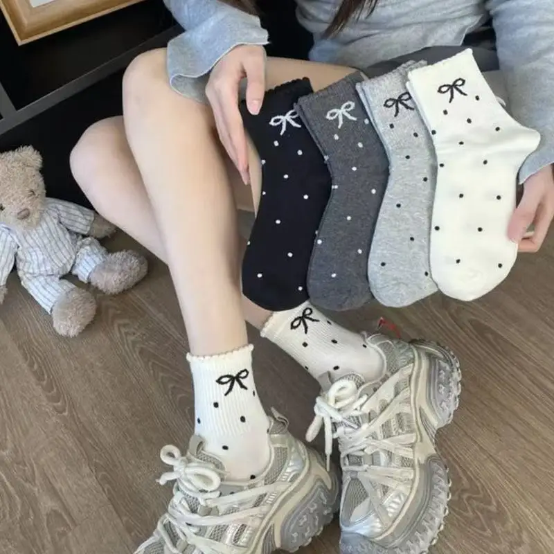 4 Pairs New Women's Socks with Polka Dots and Bow Spring and Autumn Stack Socks Trendy Japanese Korea Style Mid-Calf Lace Socks
4 Pairs New Women's Socks with Polka Dots and Bow Spring and Autumn Stack Socks Trendy Japanese Korea Style Mid-Calf Lace Socks
