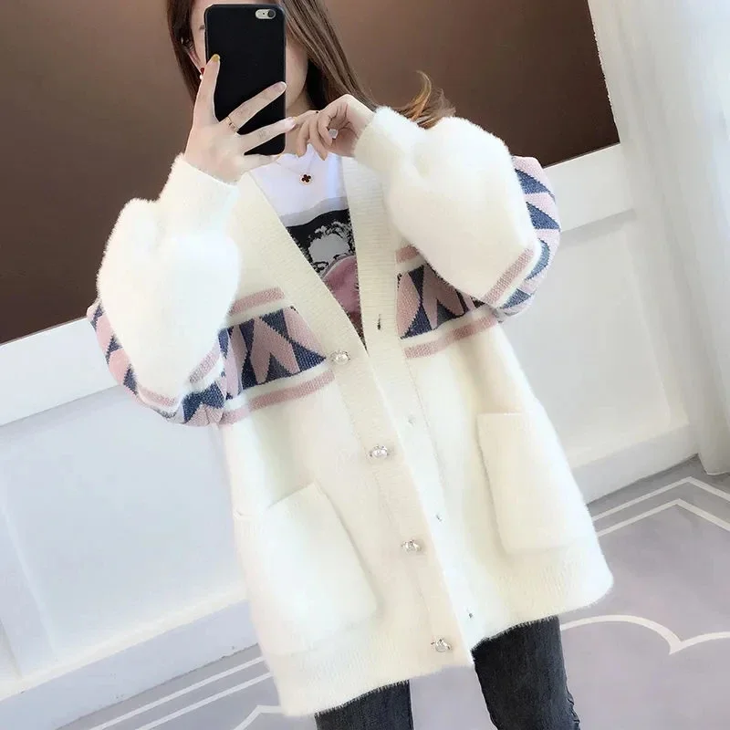 Women Sweater Cardigans Coats Autumn Winter Fashion Female Long Sleeve V-neck Loose Knitted Jackets Casual Cardigan Sweaters
Women Sweater Cardigans Coats Autumn Winter Fashion Female Long Sleeve V-neck Loose Knitted Jackets Casual Cardigan Sweaters