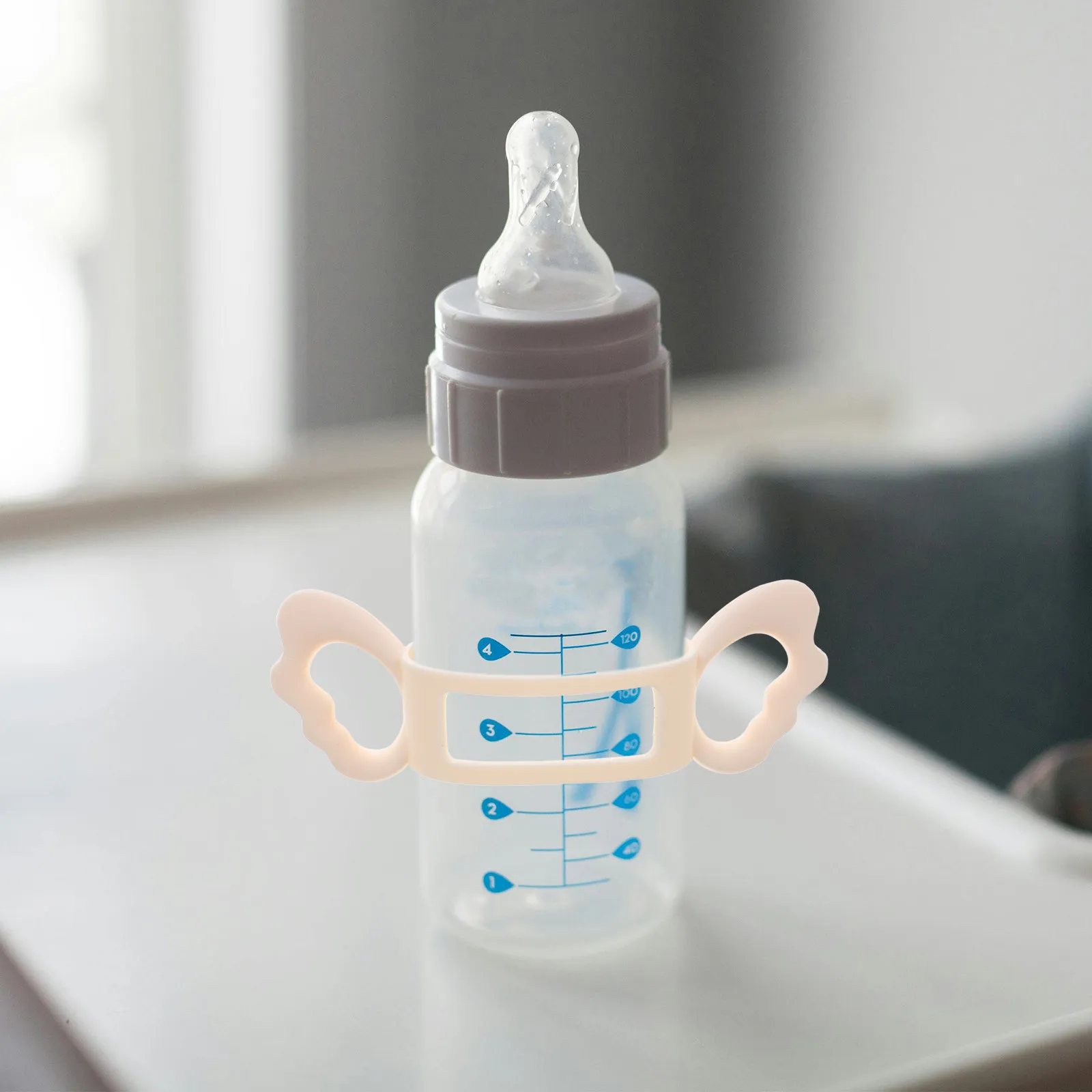 Universal Silicone Baby Bottle Handle Ergonomic Non-Slip Grip for Infant Newborn Toddler Milk Feeding Portable Cute Design
Universal Silicone Baby Bottle Handle Ergonomic Non-Slip Grip for Infant Newborn Toddler Milk Feeding Portable Cute Design