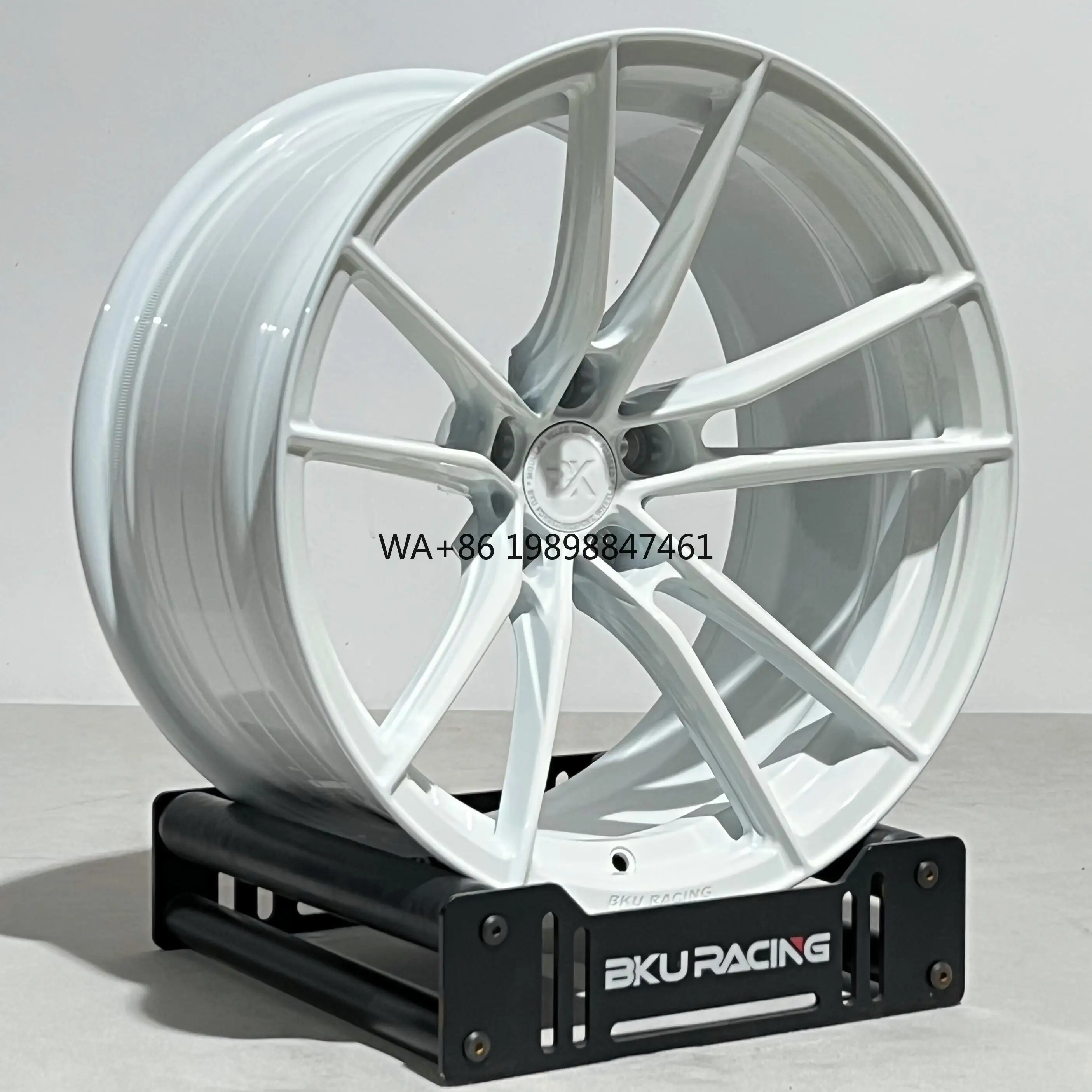 Кованые диски BKU для Mercedes CLS CLA CLE A45 A35 C200 C43 C63 GT50 GT55 5x112 18 19 20 21 22 дюйма, моноблочные диски на заказ
Кованые диски BKU для Mercedes CLS CLA CLE A45 A35 C200 C43 C63 GT50 GT55 5x112 18 19 20 21 22 дюйма, моноблочные диски на заказ