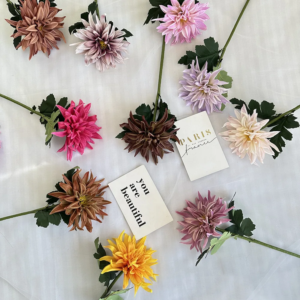 5pcs New Commercial PU Dahlia Artificial Flowers Wedding Hotel Decoration Fake Flower Shop Window Display Large Event Prop
5pcs New Commercial PU Dahlia Artificial Flowers Wedding Hotel Decoration Fake Flower Shop Window Display Large Event Prop