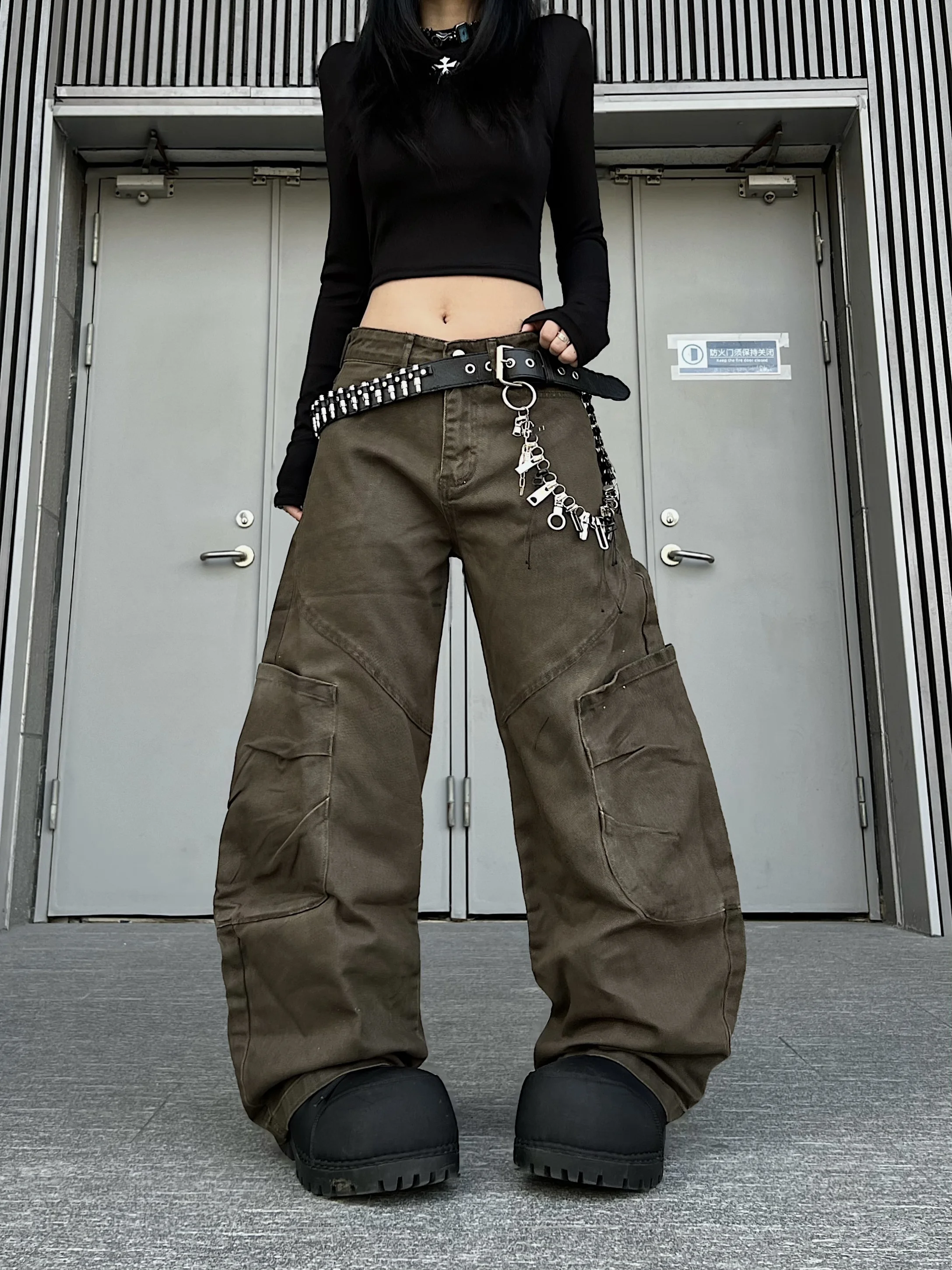 American Retro Deconstructed Patchwork Multi-ket Wide Leg Workwear Pants Loose Casual Jeans Knife Loose Fit Trousers
American Retro Deconstructed Patchwork Multi-ket Wide Leg Workwear Pants Loose Casual Jeans Knife Loose Fit Trousers