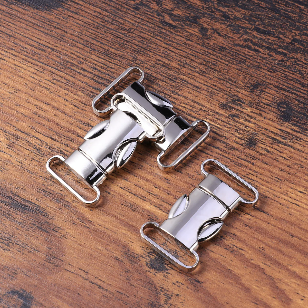 5pcs Silver Release Buckles Silver Side Release Buckles Mirror Finish Engraveable Webbing Hardware Metal Craft Supplies
5pcs Silver Release Buckles Silver Side Release Buckles Mirror Finish Engraveable Webbing Hardware Metal Craft Supplies