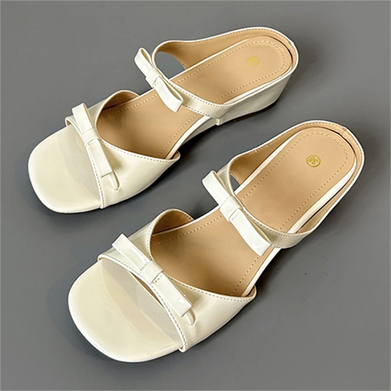 Eilyken Butterfly-knot Square Toe Women Slippers Fashion Design Elegant Wedges Low Heels Banquet Summer Shoes
Eilyken Butterfly-knot Square Toe Women Slippers Fashion Design Elegant Wedges Low Heels Banquet Summer Shoes