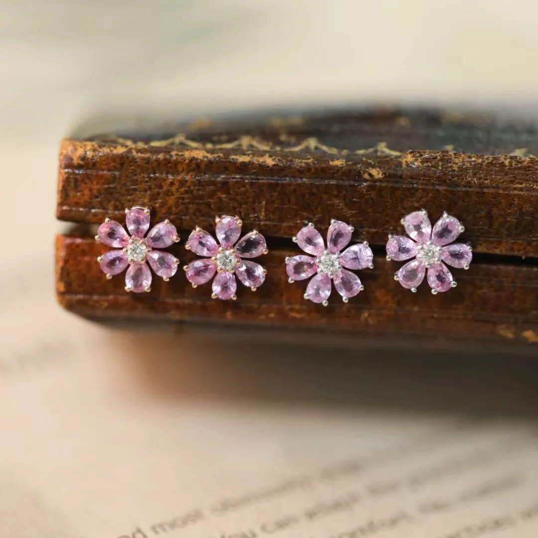 925 Silver Pink Tourmaline Flower Ear Stud Cherry Earrings Sparkling Pink Crystal Ear Cuff Jewelry For Gifts Hot-selling Designs
925 Silver Pink Tourmaline Flower Ear Stud Cherry Earrings Sparkling Pink Crystal Ear Cuff Jewelry For Gifts Hot-selling Designs