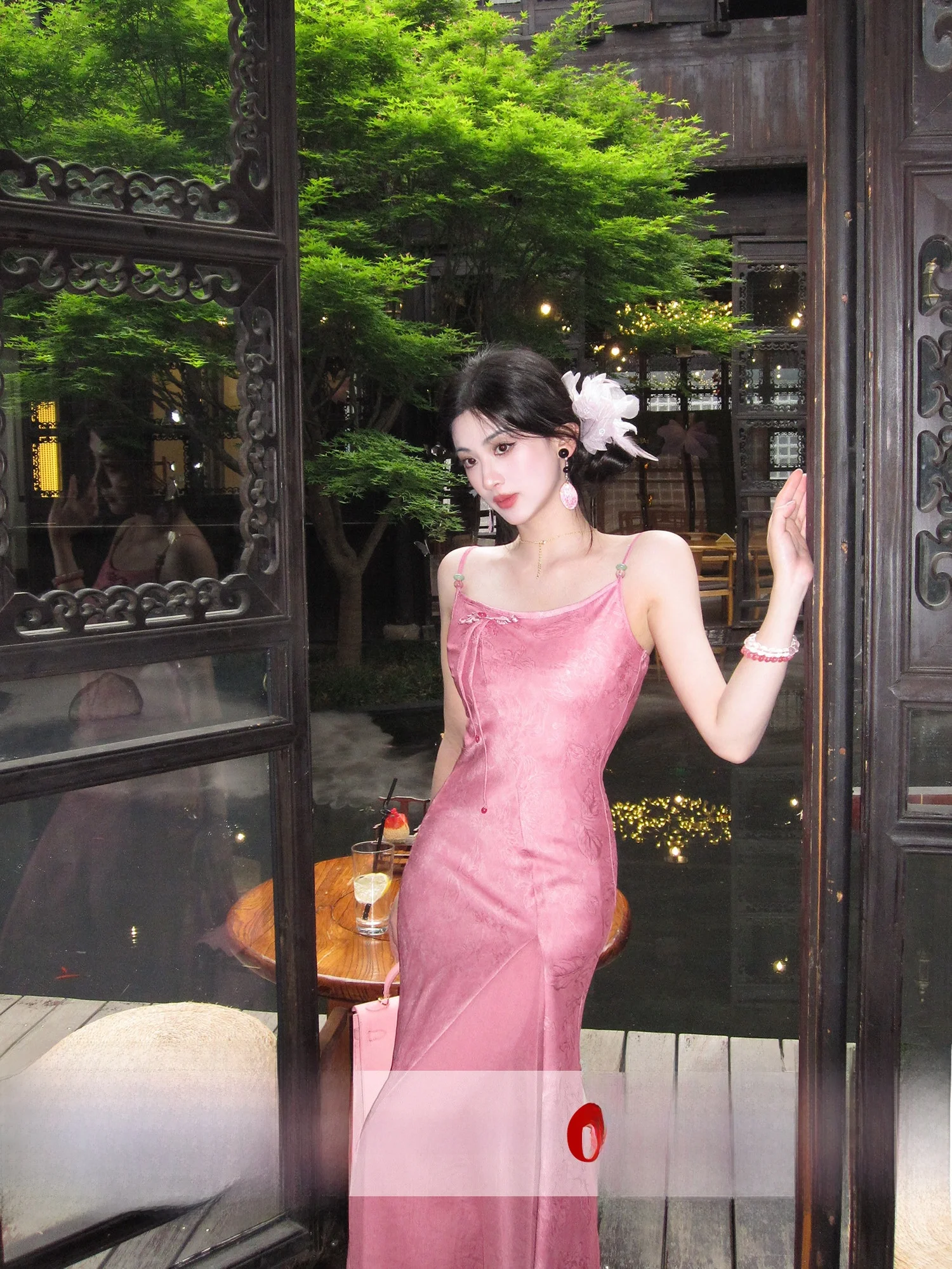 Moss Studio Double-Sided Embroidered Midi Dr Chinese Sle Women's Strapl Gown High Waist Summer Faion Ci Walk
Moss Studio Double-Sided Embroidered Midi Dr Chinese Sle Women's Strapl Gown High Waist Summer Faion Ci Walk