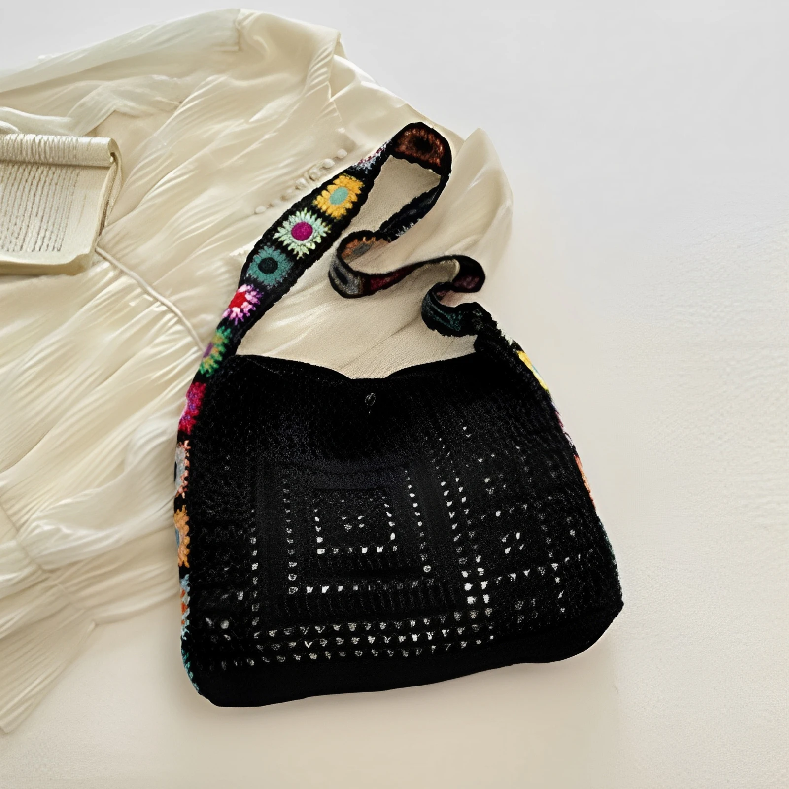 Минималистичная вязаная женская сумка на одно плечо, сумка через плечо в стиле бохо для путешествий, простая универсальная повседневная сумка
Минималистичная вязаная женская сумка на одно плечо, сумка через плечо в стиле бохо для путешествий, простая универсальная повседневная сумка