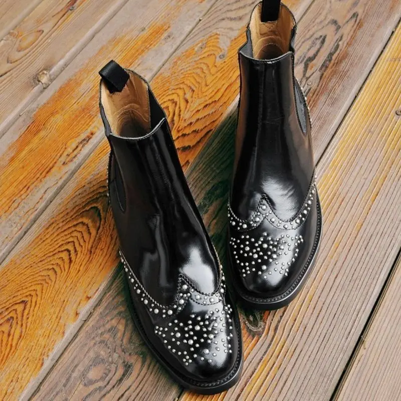 Genuine Leather Classic Chelsea Boots Woman Slip On Ladies Rivets Ankle Boots Simple Comfortable Winter Warm Shoes Size 43
Genuine Leather Classic Chelsea Boots Woman Slip On Ladies Rivets Ankle Boots Simple Comfortable Winter Warm Shoes Size 43