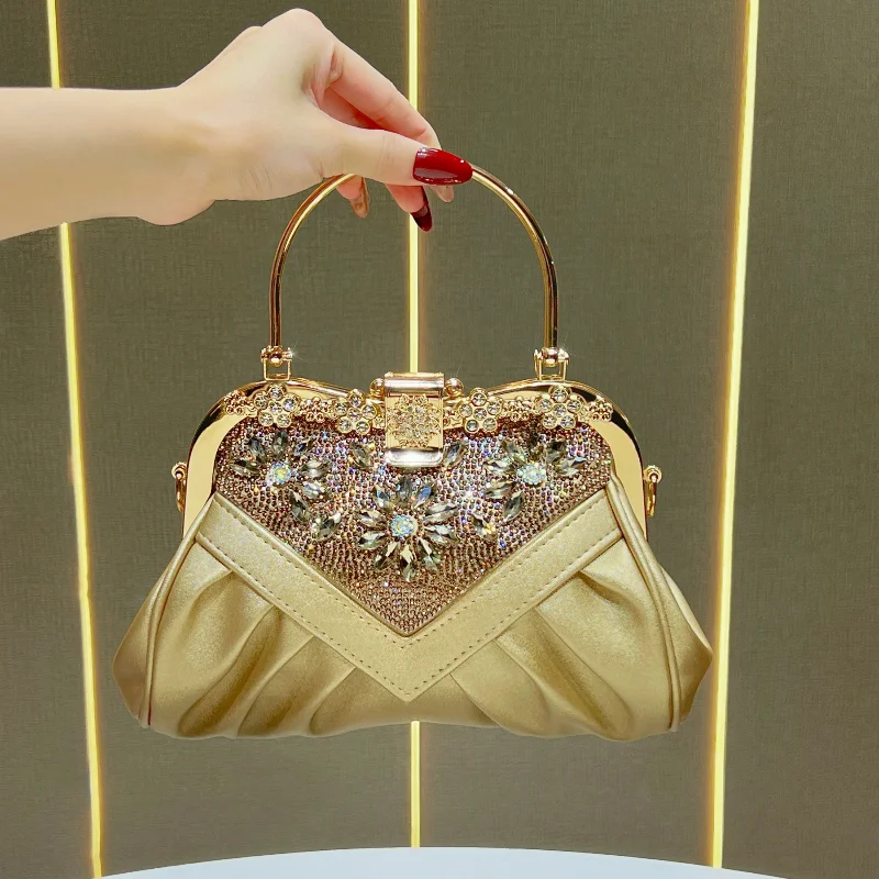 Women Evening Bags High-end Fashion Female Handbags Small Tote Dress Bag for Wedding 2026 Luxury Designer Party Bag Gold Silver
Women Evening Bags High-end Fashion Female Handbags Small Tote Dress Bag for Wedding 2026 Luxury Designer Party Bag Gold Silver