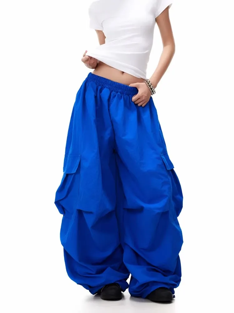 Casual American Street Style Wide Leg Pants Loose Fit Trousers for Men And Women Summer New Fashion Pleated Design Harajuku S...
Casual American Street Style Wide Leg Pants Loose Fit Trousers for Men And Women Summer New Fashion Pleated Design Harajuku S...