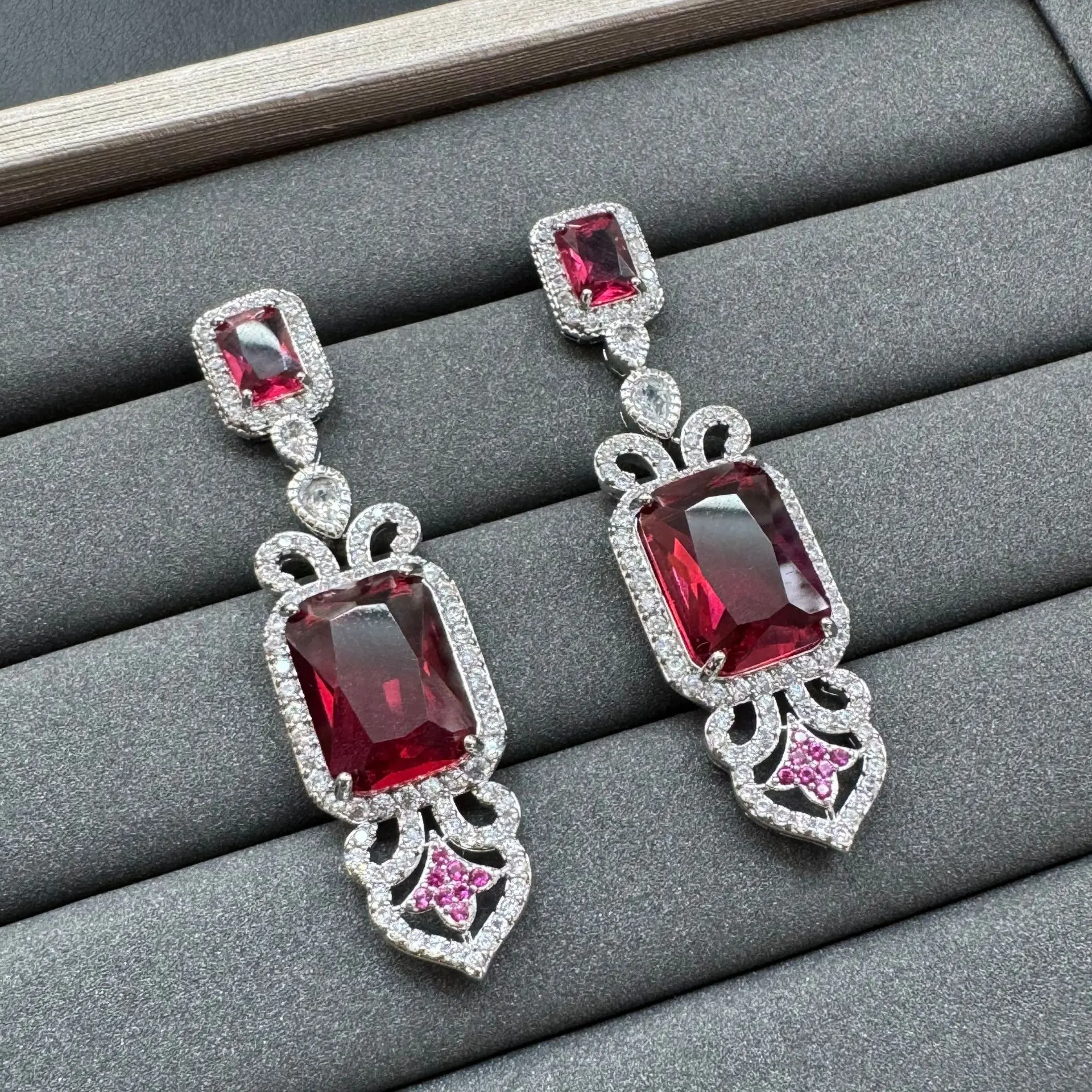 unique earrings for women jewelry green red champagne rectangle block pendant earrings dinner party elegant jewelry gift
unique earrings for women jewelry green red champagne rectangle block pendant earrings dinner party elegant jewelry gift