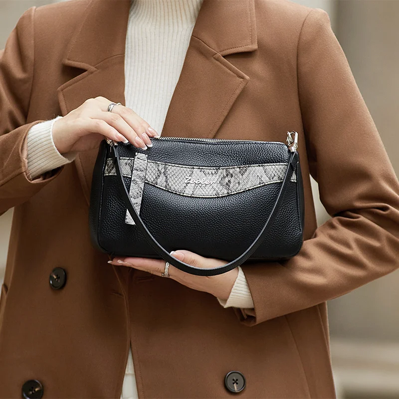 ZOOLER New Full Genuine Leather Crossbody Bag 100% Real Skin Women Shoulder Messenger Bag Patchwork Fashion Purses Sales #YC363
ZOOLER New Full Genuine Leather Crossbody Bag 100% Real Skin Women Shoulder Messenger Bag Patchwork Fashion Purses Sales #YC363