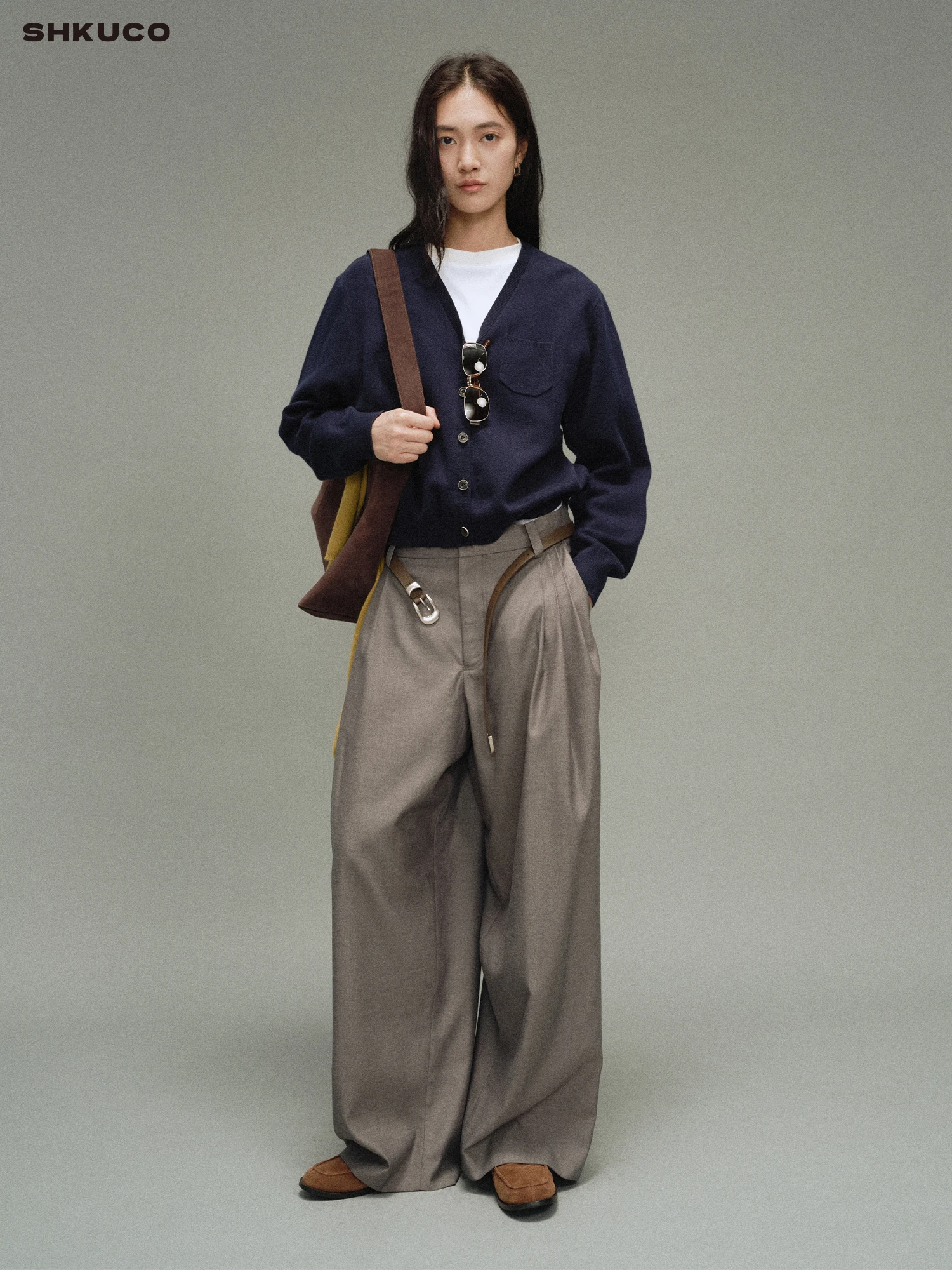 KUCO Cotton Camere Long Sve V-Ne Вязаный открытый кардиган с ковриком Удобный лоскутный шерстяной трикотажный топ
KUCO Cotton Camere Long Sve V-Ne Вязаный открытый кардиган с ковриком Удобный лоскутный шерстяной трикотажный топ