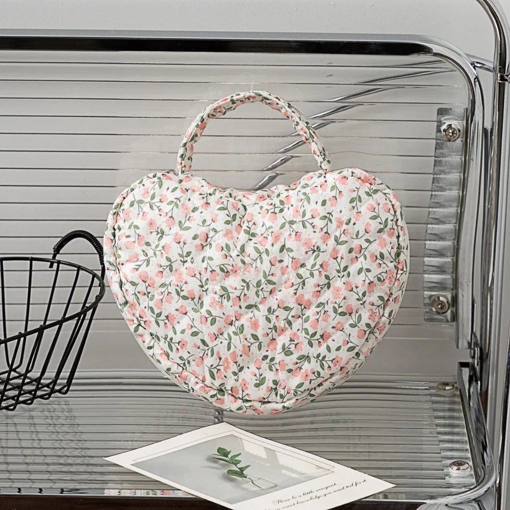 Multi-functional Polyester Floral Cosmetic Bag Large Capacity Zipper Closure Makeup Bag Portable Travel Toiletry Bags Travel
Multi-functional Polyester Floral Cosmetic Bag Large Capacity Zipper Closure Makeup Bag Portable Travel Toiletry Bags Travel
