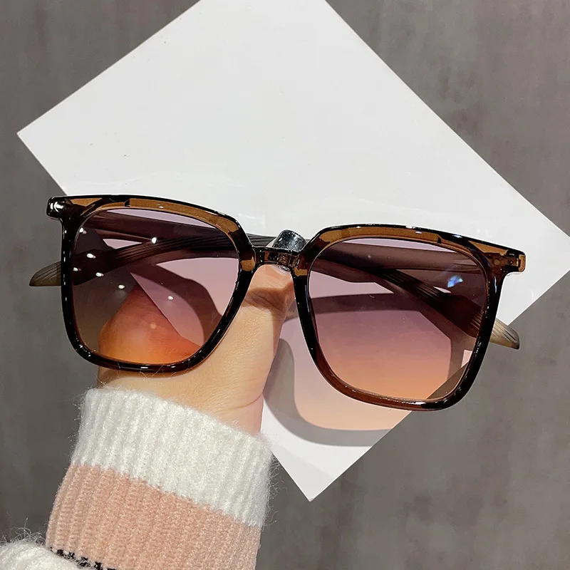 ALICIA Man Women Sunglasses Eyewear Large Size Frames Ultra Light TR90 Eyewear UV400 Anti Strong Light Anti UV Anti-Glare
ALICIA Man Women Sunglasses Eyewear Large Size Frames Ultra Light TR90 Eyewear UV400 Anti Strong Light Anti UV Anti-Glare