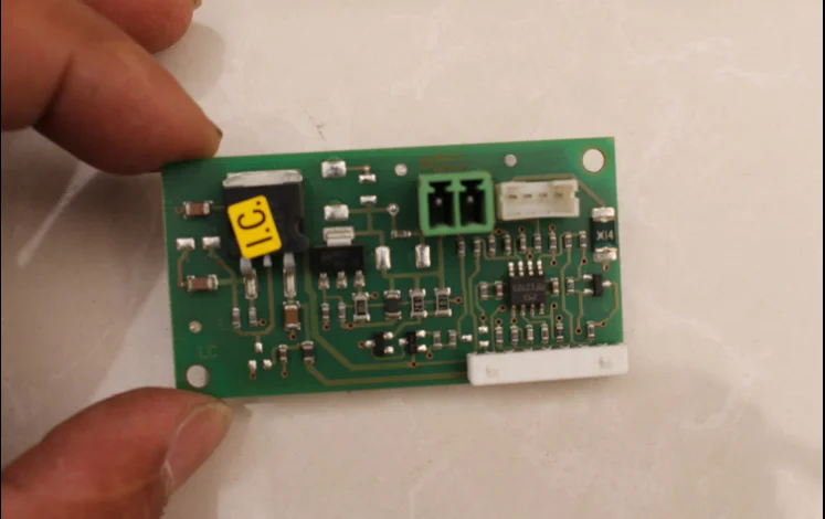 New original Sensor Card PCO100TLN0
New original Sensor Card PCO100TLN0