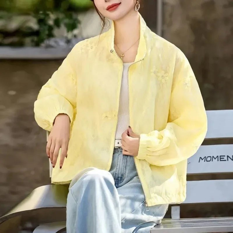 Women's Floral Embroidered Sun Jacket Ruffle Collar Zip Up Lightweight Sheer Coat Drawstring Casual Summer Outerwear
Women's Floral Embroidered Sun Jacket Ruffle Collar Zip Up Lightweight Sheer Coat Drawstring Casual Summer Outerwear
