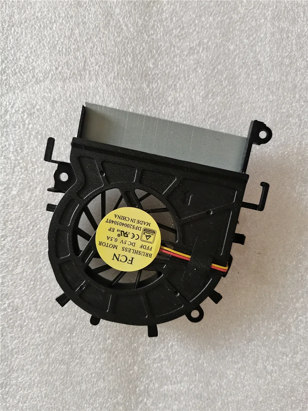 Fan For Acer E732 E732G E732Z E732ZG DFS531305M30T 3pins fan MF60090V1-C100-G99
Fan For Acer E732 E732G E732Z E732ZG DFS531305M30T 3pins fan MF60090V1-C100-G99