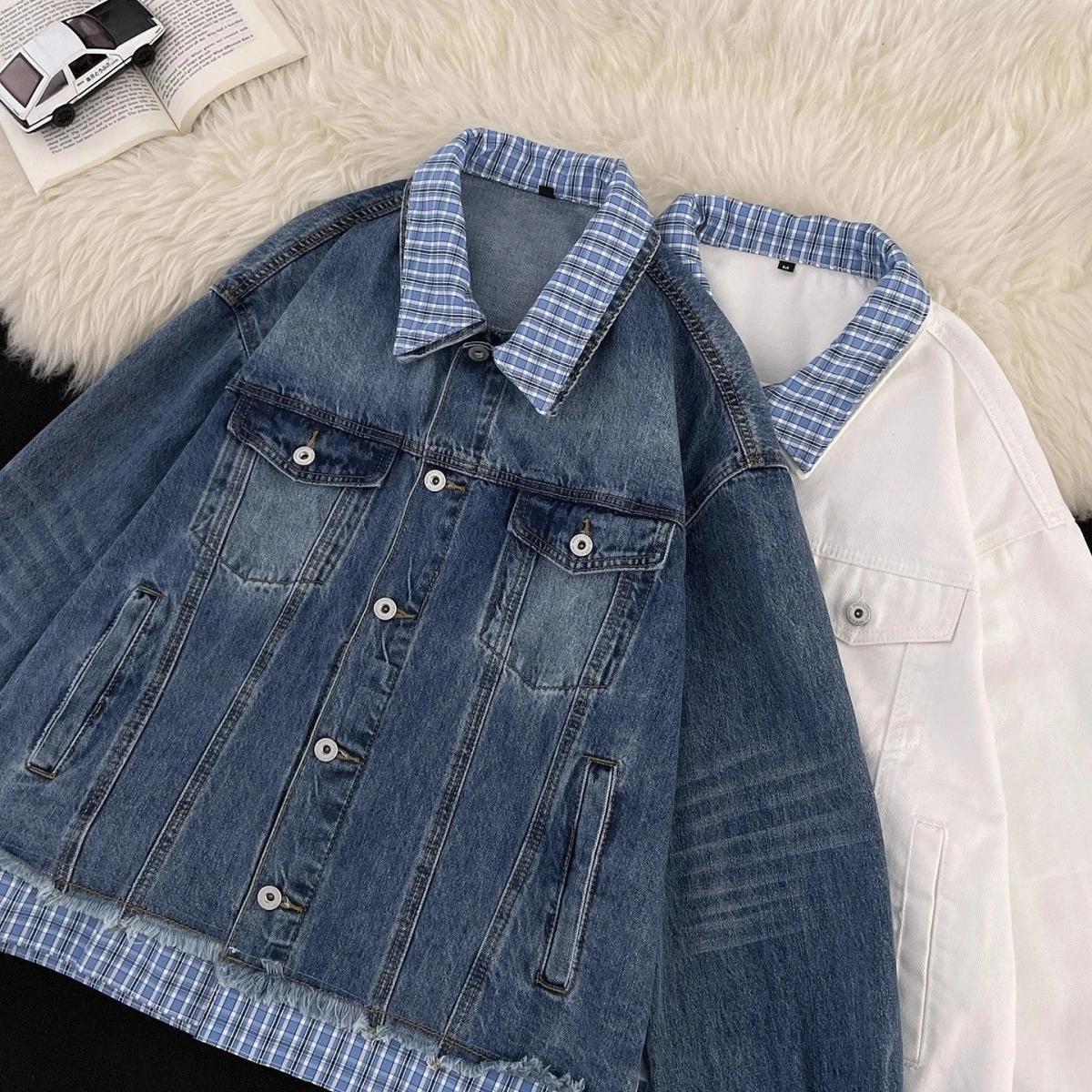 American Retro Plaid Splicing Fake Two-Piece Denim Jaet Loose ex Youthful ular Stand Fit Four-Season Outerwear
American Retro Plaid Splicing Fake Two-Piece Denim Jaet Loose ex Youthful ular Stand Fit Four-Season Outerwear