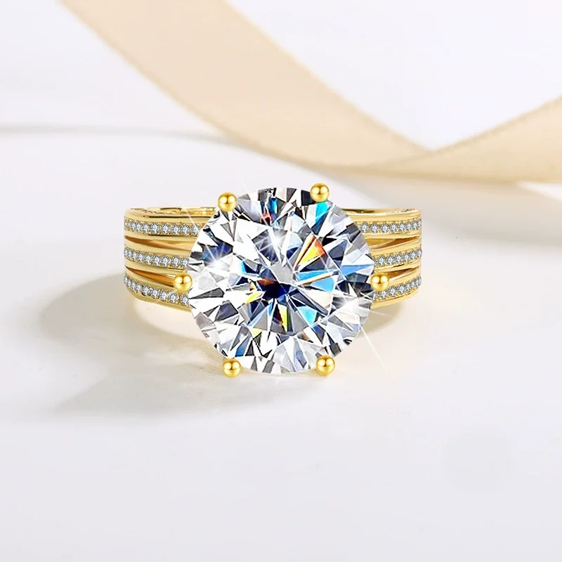 ZFSILVER Серебро 925 пробы, модное изысканное трендовое роскошное кольцо из муассанита, золото 10 карат, большое круглое кольцо для очарования, женские вечерние ювелирные изделия, подарок QCJ099
ZFSILVER Серебро 925 пробы, модное изысканное трендовое роскошное кольцо из муассанита, золото 10 карат, большое круглое кольцо для очарования, женские вечерние ювелирные изделия, подарок QCJ099