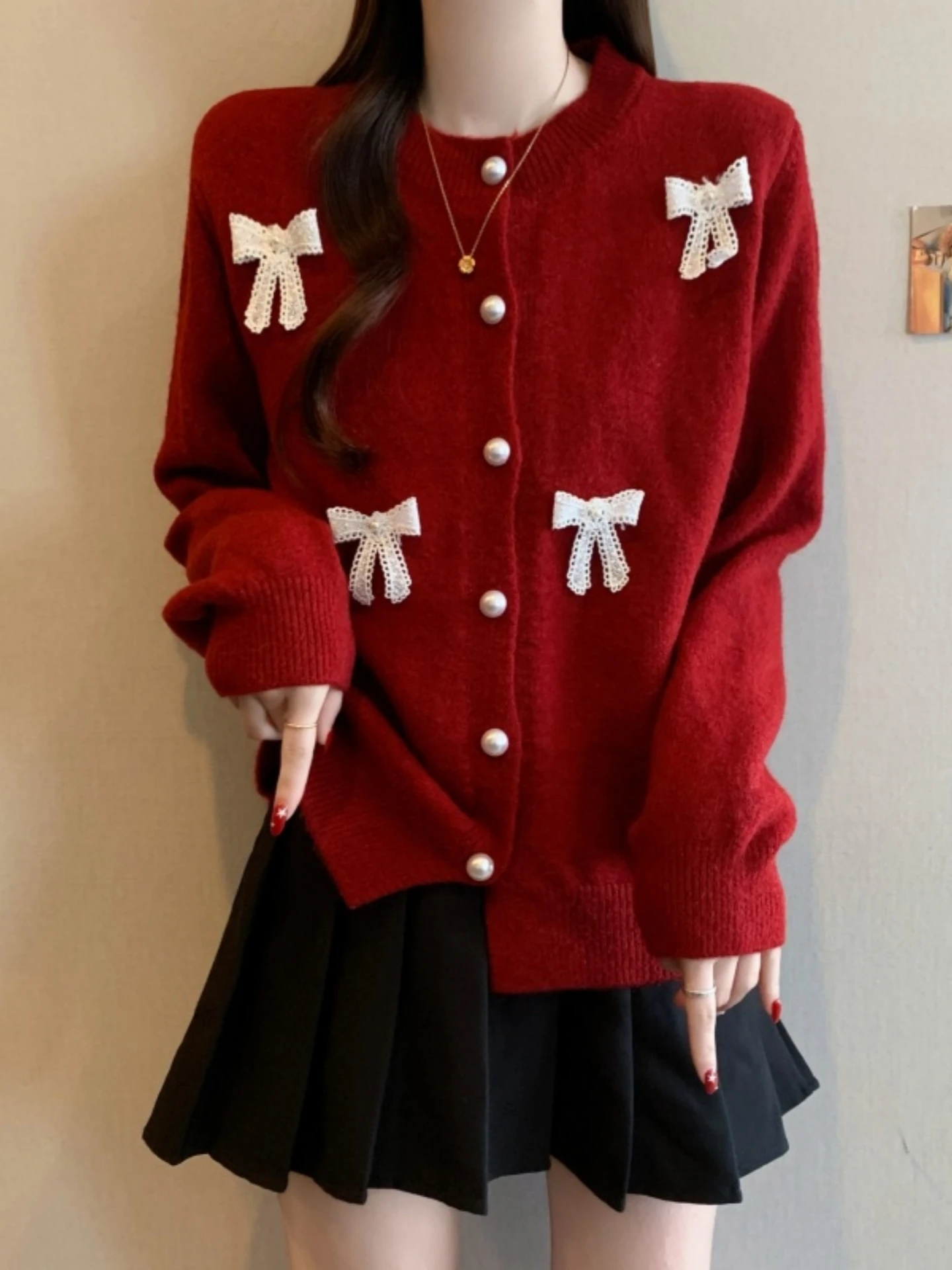 Red 3D Flower Knitted Sweater Jacket Women's Spring Autumn plus Size Slimming Short Cardigan Top Comfortable Soft Korean Style
Red 3D Flower Knitted Sweater Jacket Women's Spring Autumn plus Size Slimming Short Cardigan Top Comfortable Soft Korean Style
