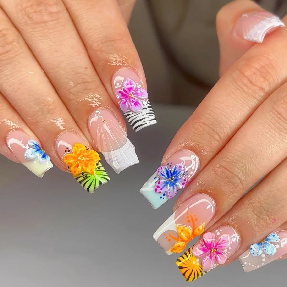 24Pcs Mid-length Square Head False Nails Colorful Stripe French Full Cover Fake Nails 3D Flower Detachable Press on Nails Tips
24Pcs Mid-length Square Head False Nails Colorful Stripe French Full Cover Fake Nails 3D Flower Detachable Press on Nails Tips