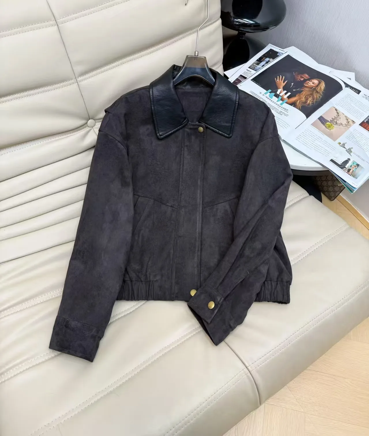 High quality autumn and winter women's zipper lapel clip cotton short jacket, multifunctional short jacket
High quality autumn and winter women's zipper lapel clip cotton short jacket, multifunctional short jacket