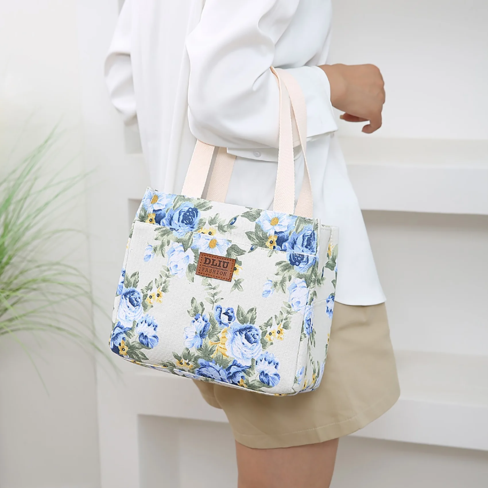 Square Insulation Bag Cooler Portable Ice Bag Fashion Print Lunch Bag Bento Bag Children's Lunch Box Bag Cooler
Square Insulation Bag Cooler Portable Ice Bag Fashion Print Lunch Bag Bento Bag Children's Lunch Box Bag Cooler